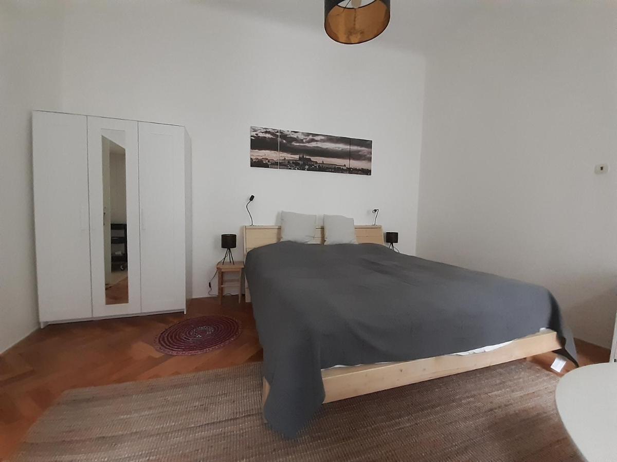 Appartement Soukromy Pokoj V Srdci Prahy à Prague Extérieur photo